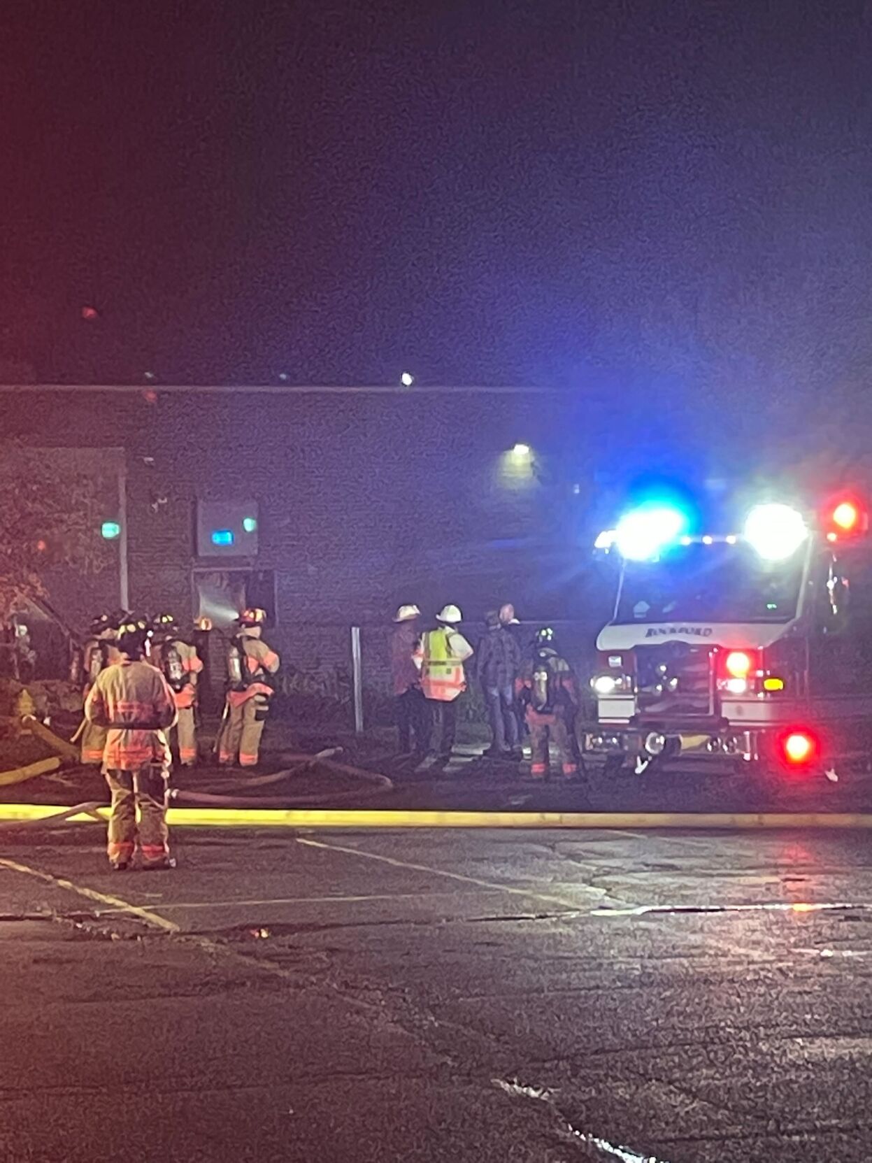 Rockford firefighters battle fire at MTE Hydraulics Top Stories