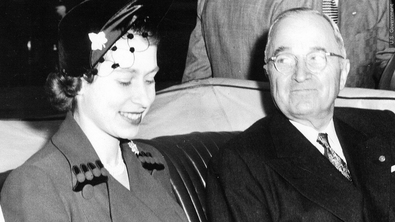 American President Gerald Ford dances with Queen Elizabeth