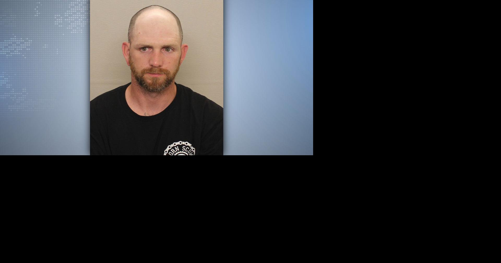Oregon man in jail after firing shots and holding explosive device
