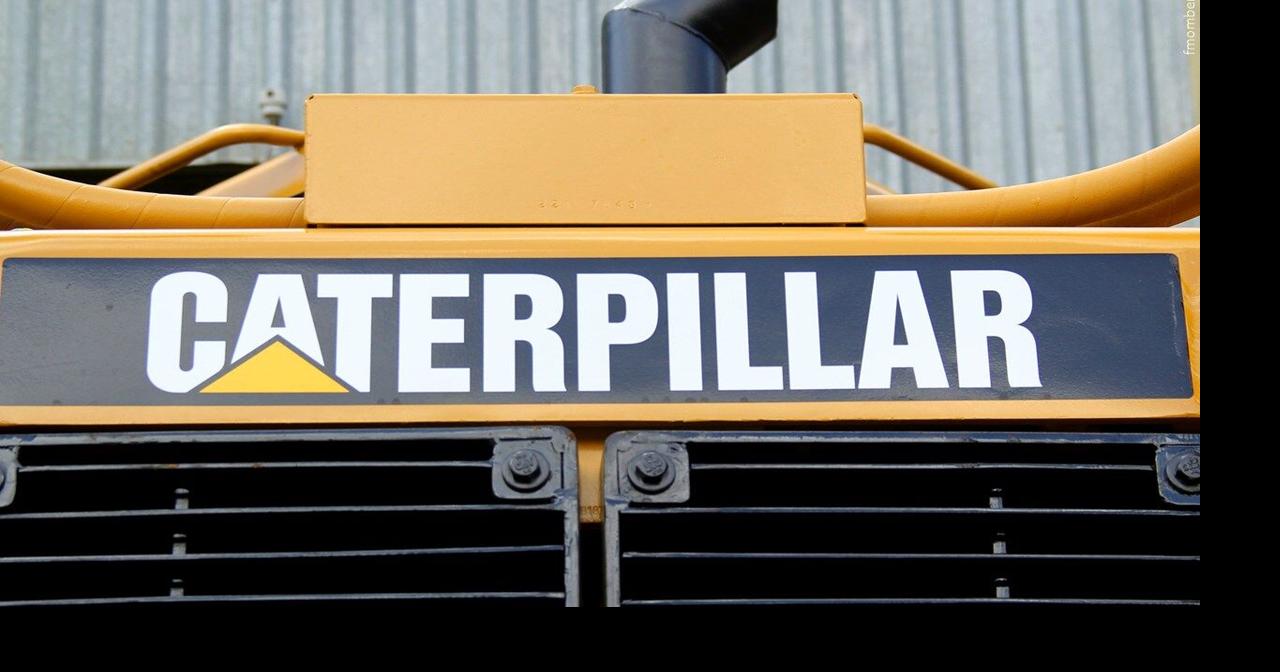 Caterpillar workers union threatens strike as contract talks approach Illinois