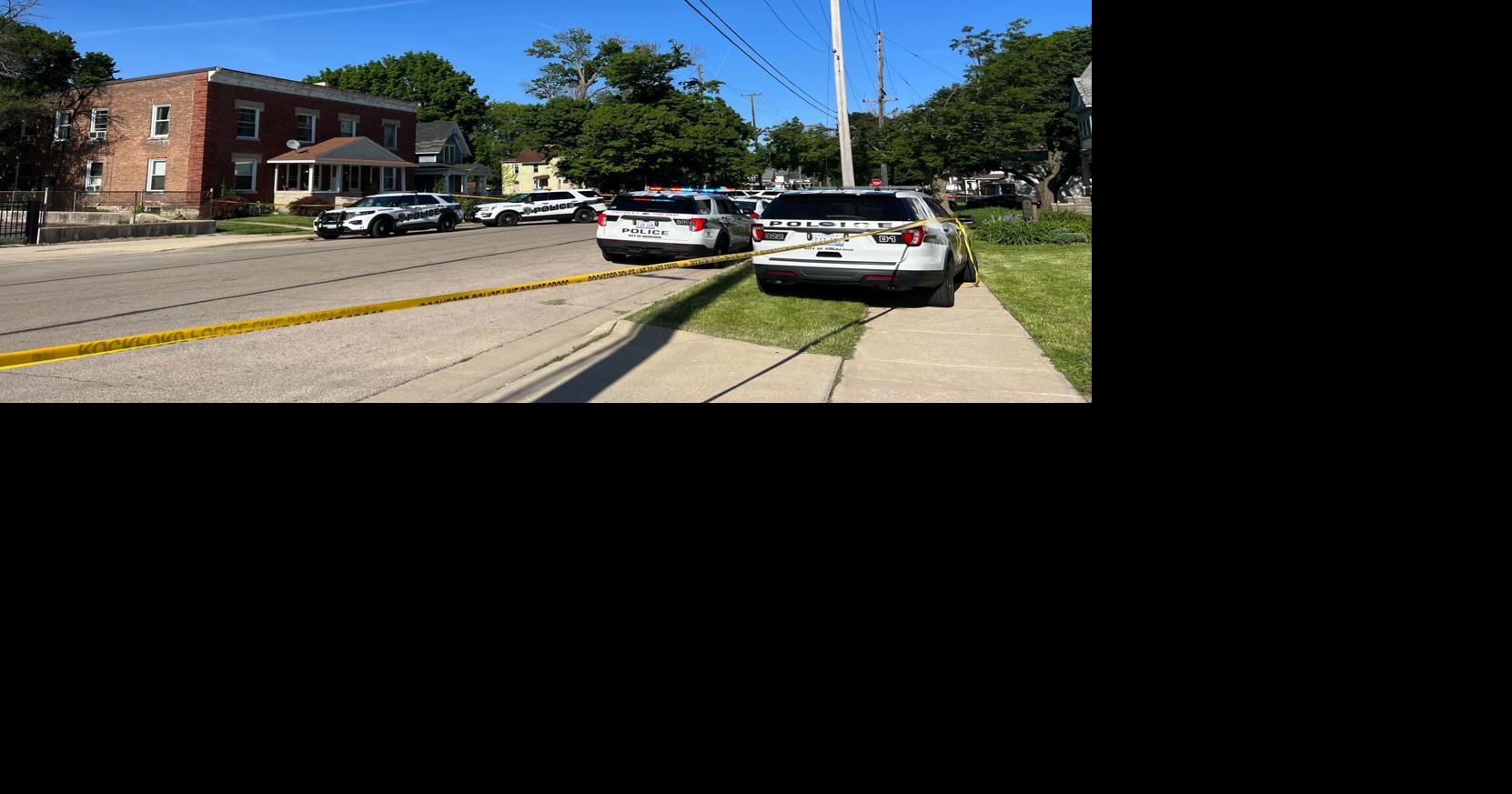 Rockford Police in standoff with man on 4th Avenue News
