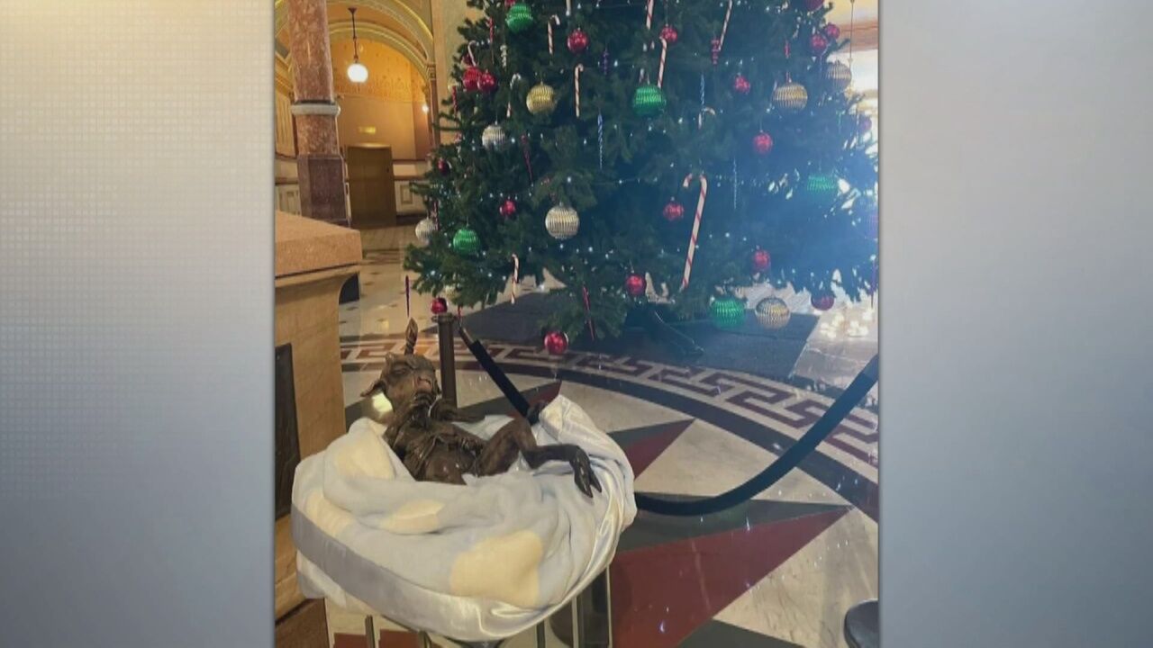 Niemergs Christmas 2022 Satanic Display At Illinois Capitol Draws Controversy | Top Stories |  Wrex.com