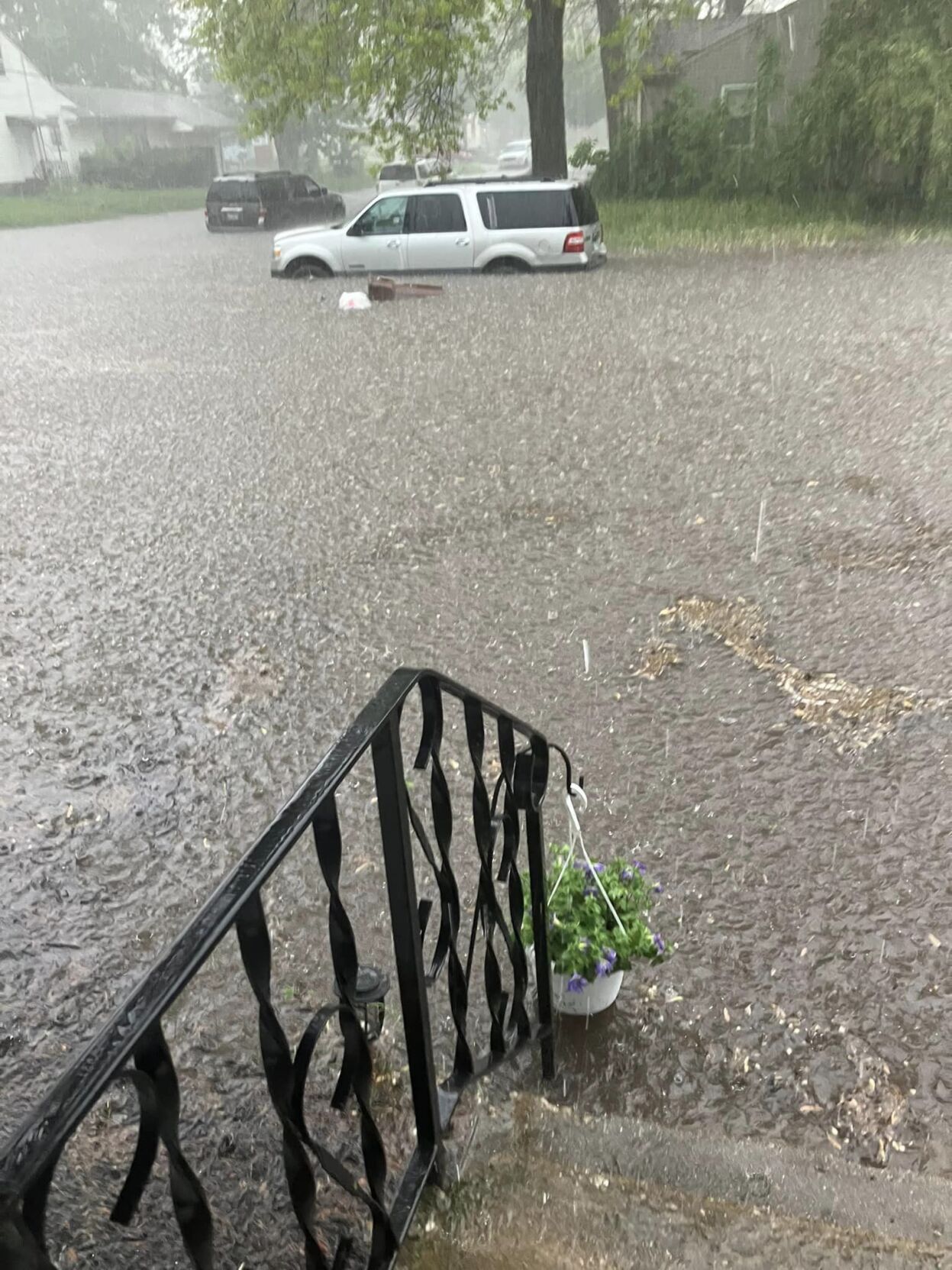 Severe storms flood streets in Rockford, turning roads into rivers ...