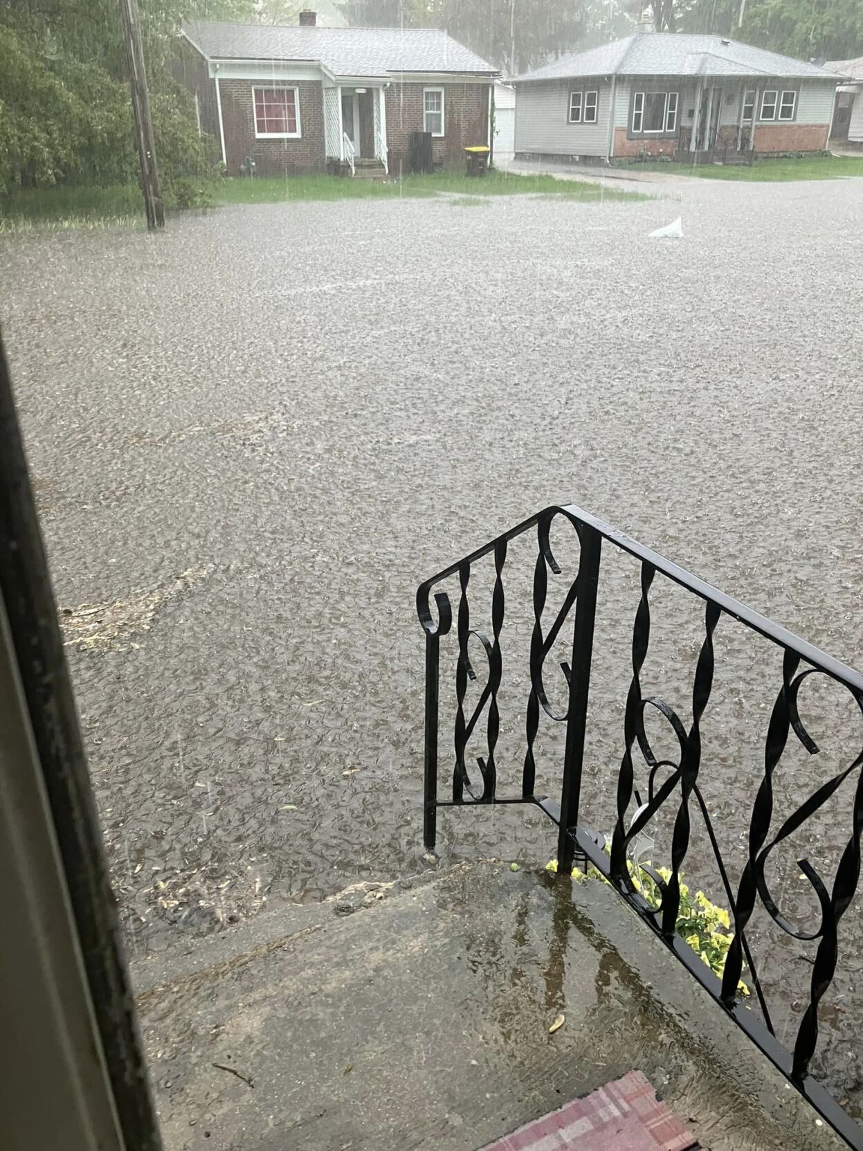 Severe storms flood streets in Rockford, turning roads into rivers ...