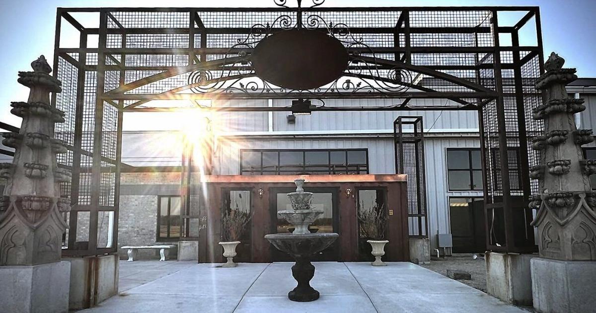 Lino’s Expands with New Indoor Marketplace “The Mercato”