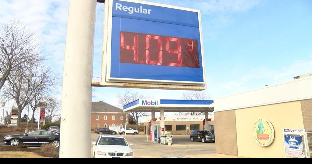 AAA Average price of gas in Illinois surpasses 4 per gallon Top