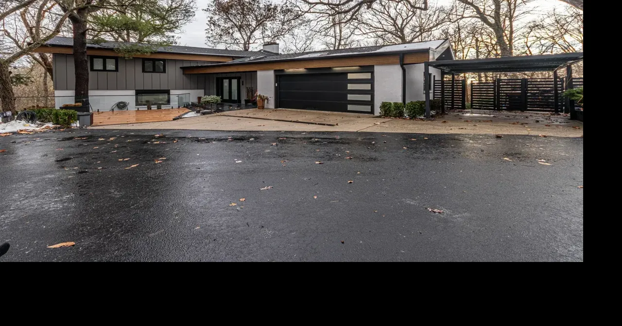 High-End Buyers Find More for Less in Rockford Over Chicago