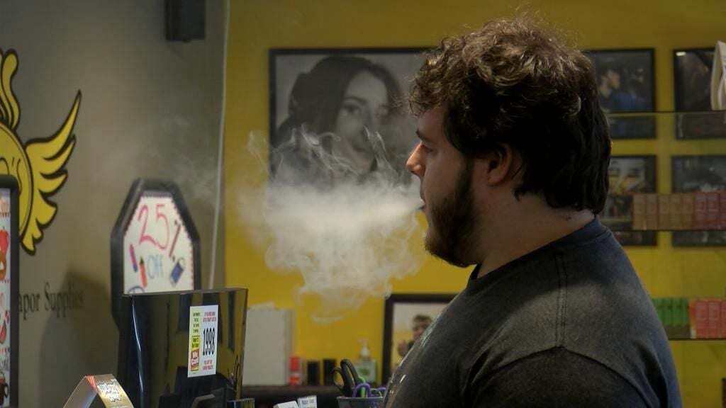 New Illinois law bans indoor vaping in public buildings News