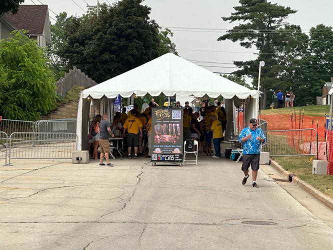 Photos 13 WREX at Old Settlers Days, 6/15