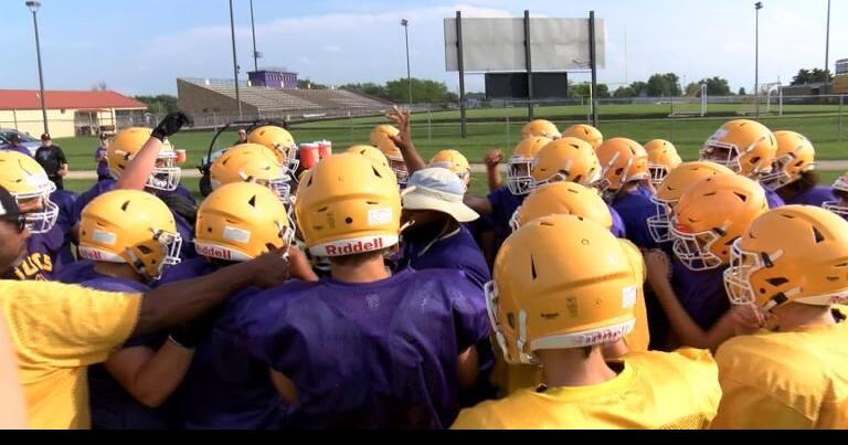 belvidere-bucs-continuing-to-rebuild-football-program-news-wrex