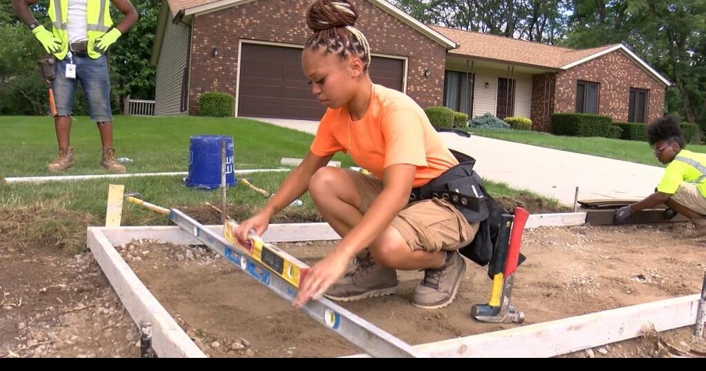 First Black woman to complete summer construction internship lands a