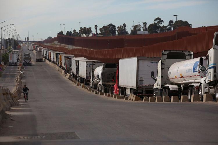 Trump鈥檚 former Commerce Secretary says the president is unlikely to enact blanket tariffs