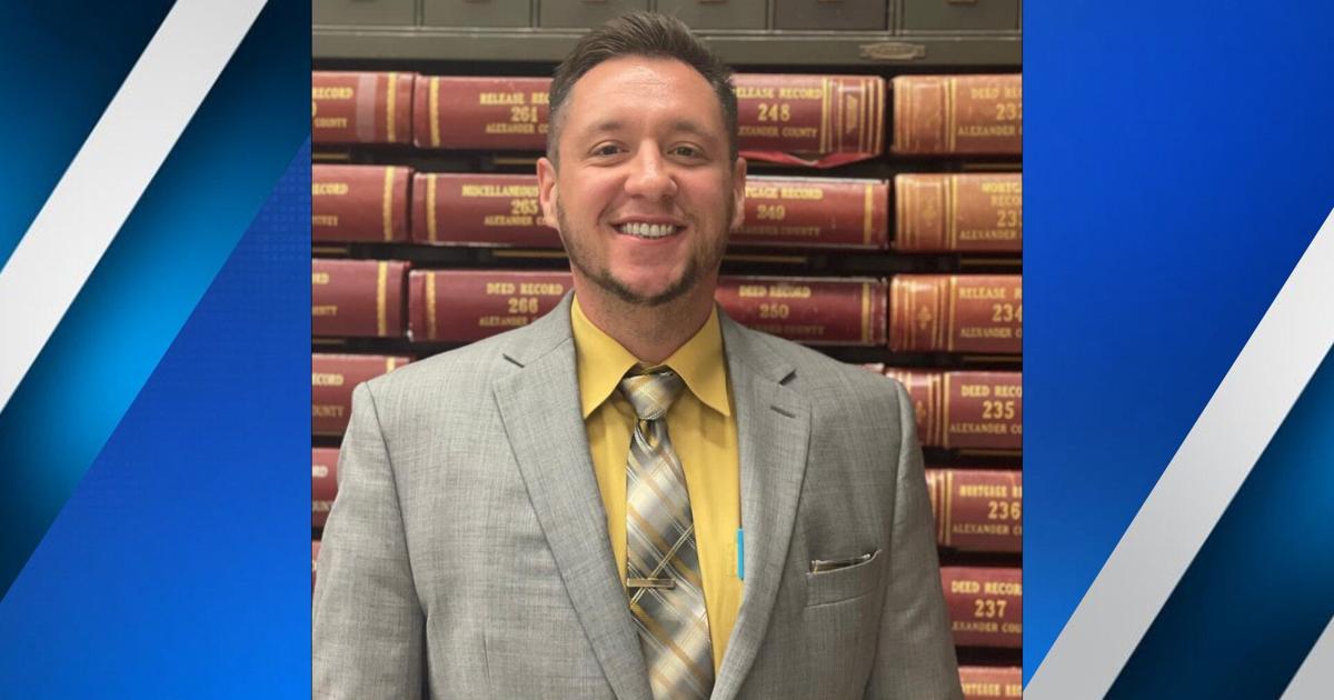 Alexander County Clerk faces battery charges | Crime and Courts ...