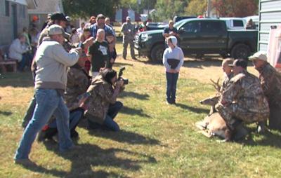 Illinois' Youth Deer Season brings kids, veterans together for annual Dream Hunt