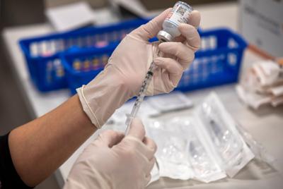 Fully vaccinated family members can celebrate the holidays without masks, Fauci says