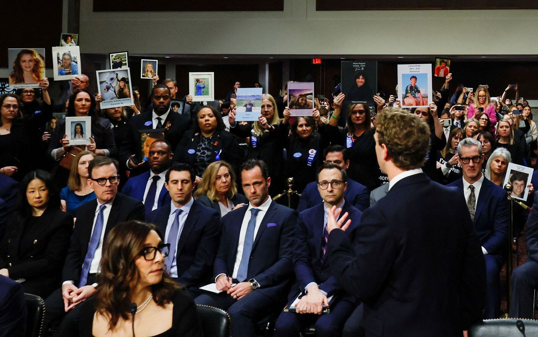 Congress hasn’t been able to make social media safer. Here’s why