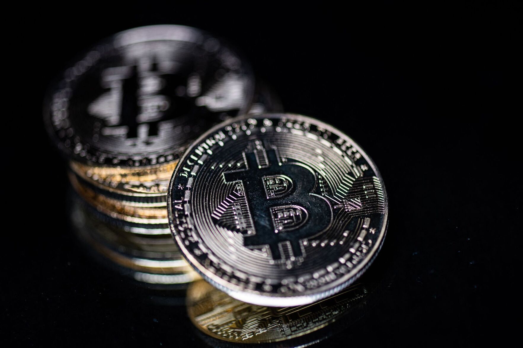 Made (or lost) money on bitcoin or other crypto last year? The IRS wants details
