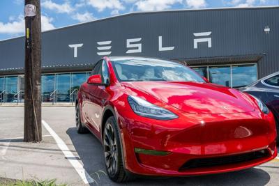 Tesla begins notifying workers who were affected by data breach