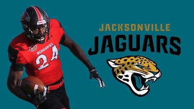 SEMO Davis signs with Jaguars