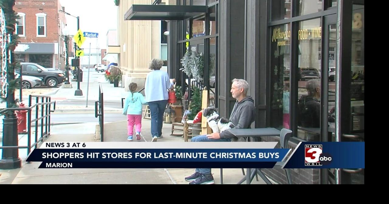 Last-minute holiday shoppers support small businesses in Marion