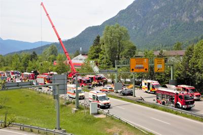 Four killed, 15 severely injured after train derails in southern Germany