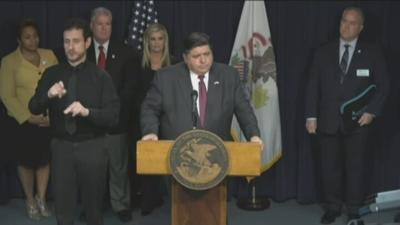 Gov Pritzker closes Illinois schools 1