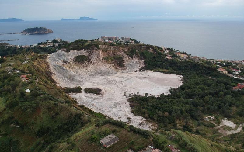 鈥楤e prepared for all outcomes鈥�: Inside the saga of a supervolcano that鈥檚 waking up