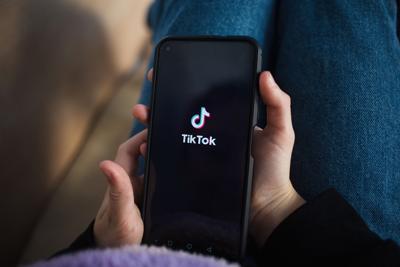 Senate Intel leaders call for FTC probe into TikTok amid alleged 'misrepresentations' on data practices