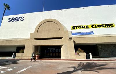 This could finally be Sears' and Kmart's last holiday shopping season