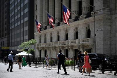 Wild comeback: Dow bounce erases 700-point one-day dip