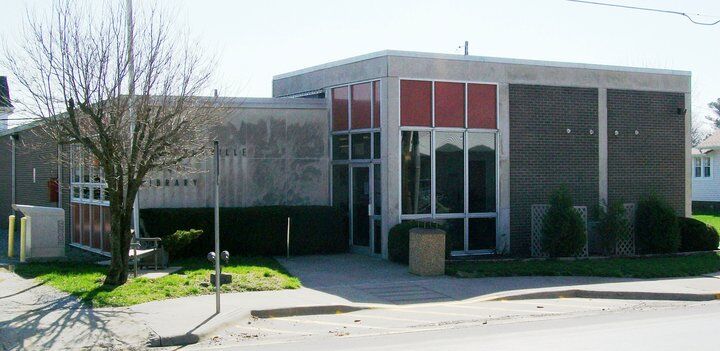 Pinckneyville Public Library