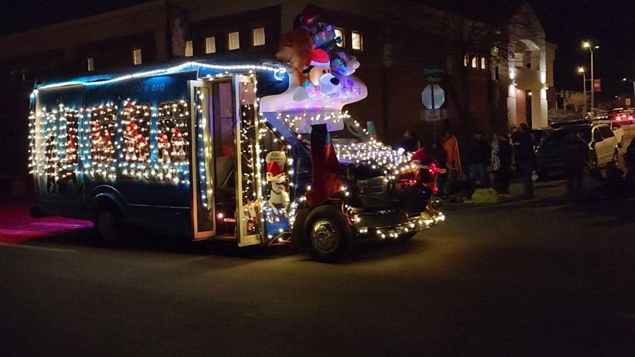 Carbondale Lights Fantastic Parade 2022