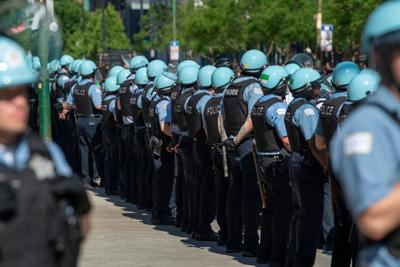More than a third of Chicago police officers defy city vaccine mandate