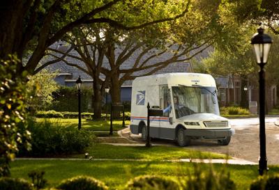 US Postal Service says at least 40% of new delivery trucks will be electric