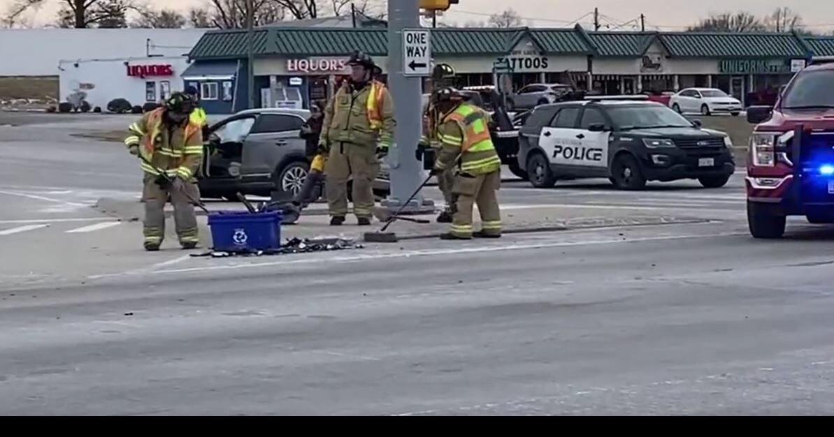 Crash slows traffic east of Carbondale Illinois