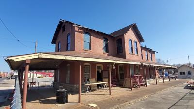 Murphysboro depot is getting a face lift