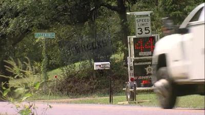 slow-down-on-lovelaceville-road