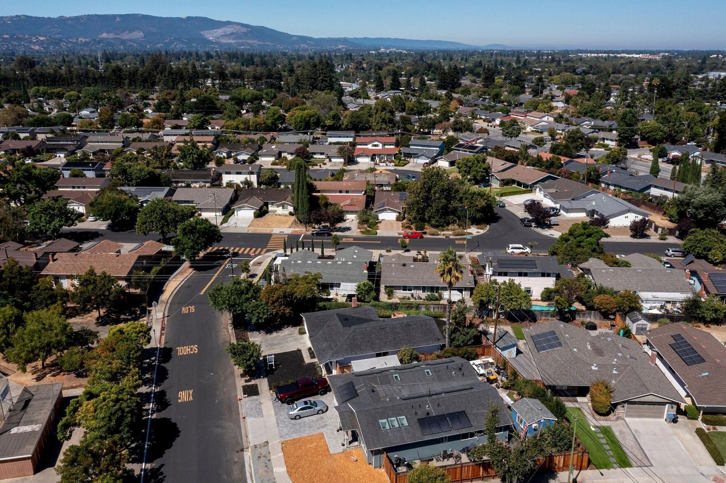 Mortgage rates drop to lowest since early February 2023 after Fed’s