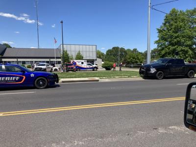 Marshall County, Benton, Kentucky officer shot