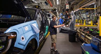 Ford CEO extends ‘employee pricing.’ But price hikes could come this summer