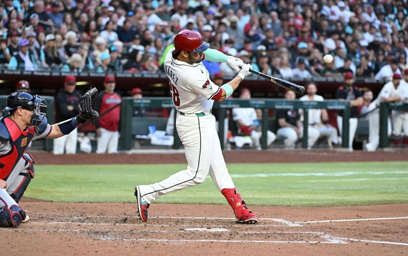Eugenio Suárez becomes 19th player in MLB history to hit 4 home runs in single game