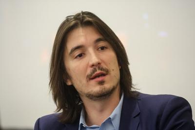 Americans are getting ‘ripped off’ by big banks, Robinhood CEO says