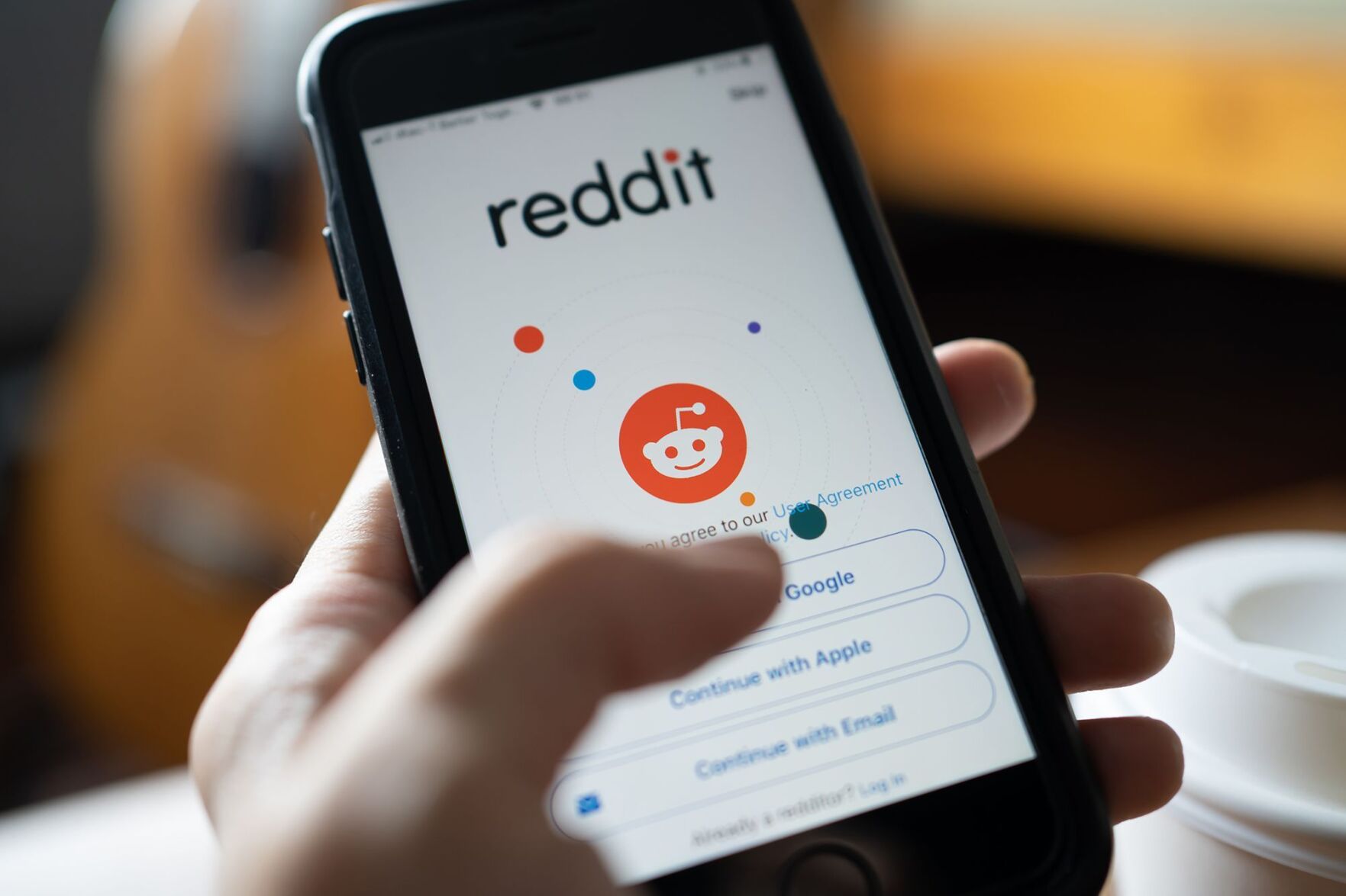 Thousands of Reddit communities go dark to protest companys controversial new policy Consumer Watch wsiltv