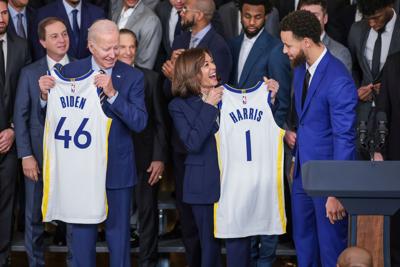 Biden welcomes the Golden State Warriors back to the White House