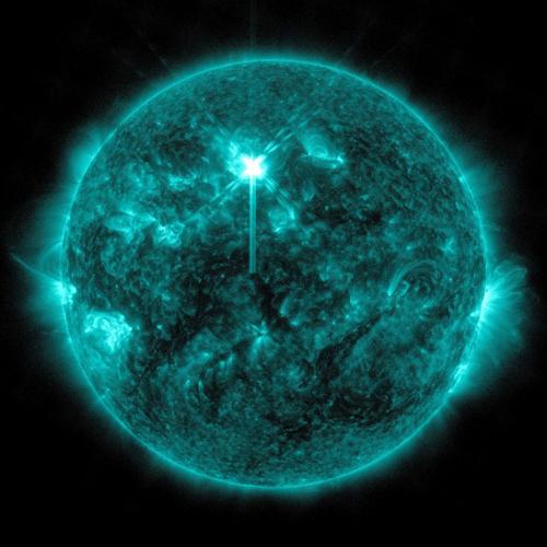 Northern lights may be visible across parts of the US this weekend. Why are they so active right now?