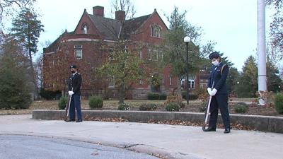 siu changing guard