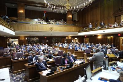 Indiana law banning most abortions takes effect