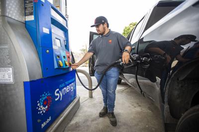 Gas prices jump to fresh record highs