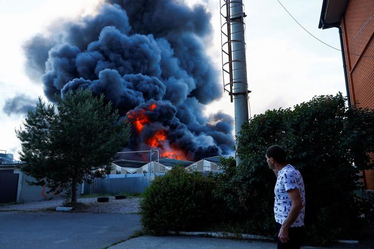 At least two killed and others missing after Russia strikes hardware store in Kharkiv