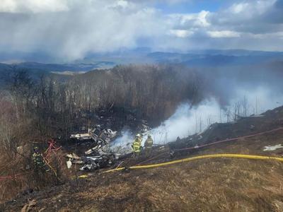 5 people, including a juvenile, killed in Virginia plane crash, officials say